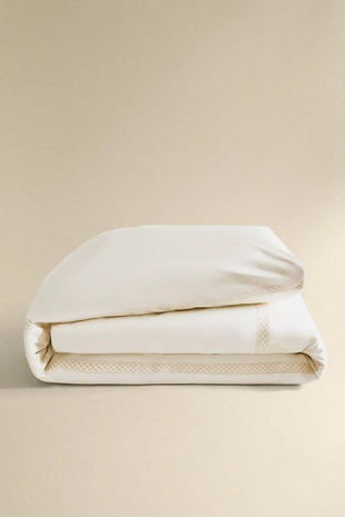 Комплект постельного белья из сатина с вышивкой- Заказать в России