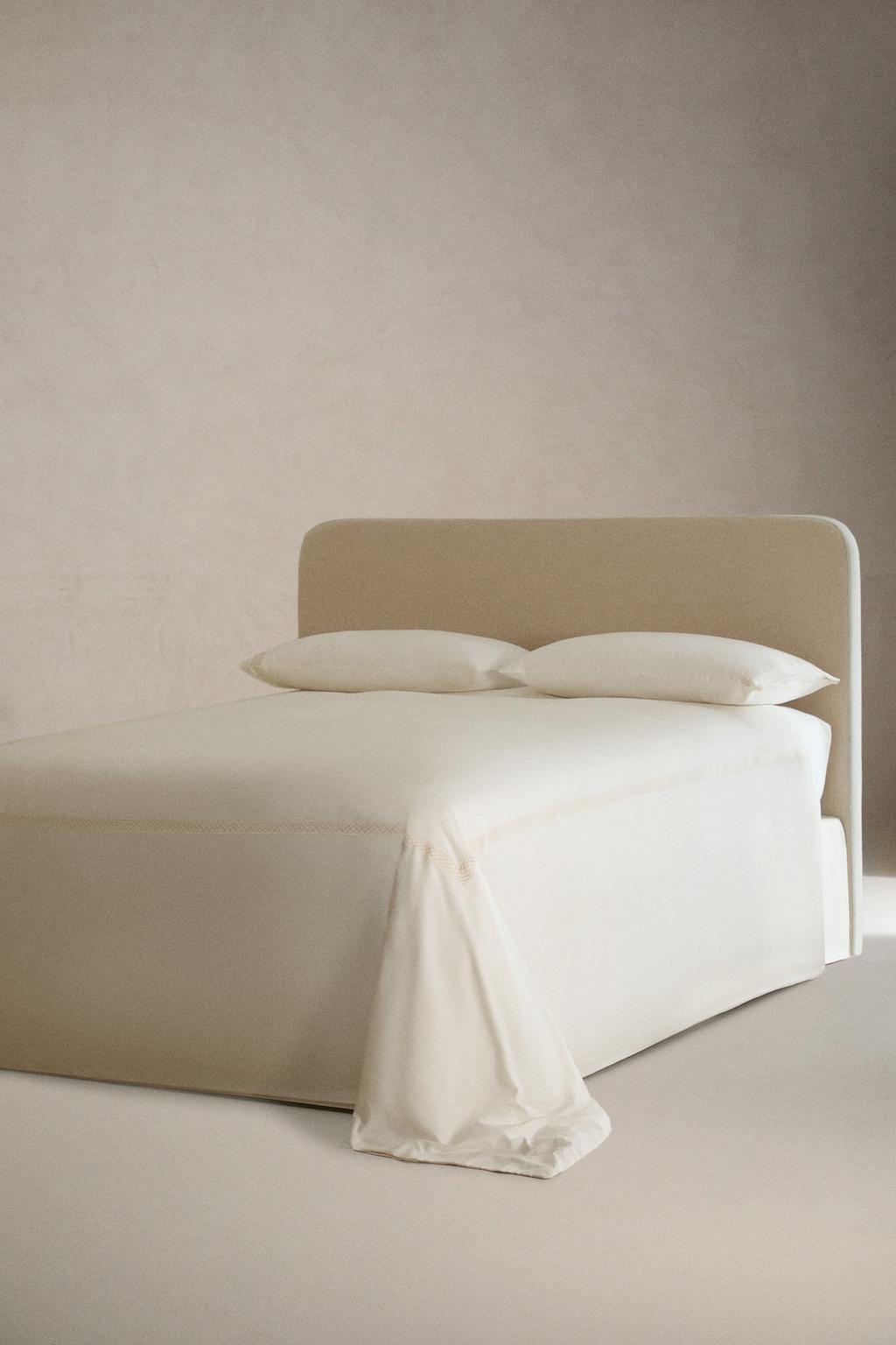 Комплект постельного белья из сатина с вышивкой