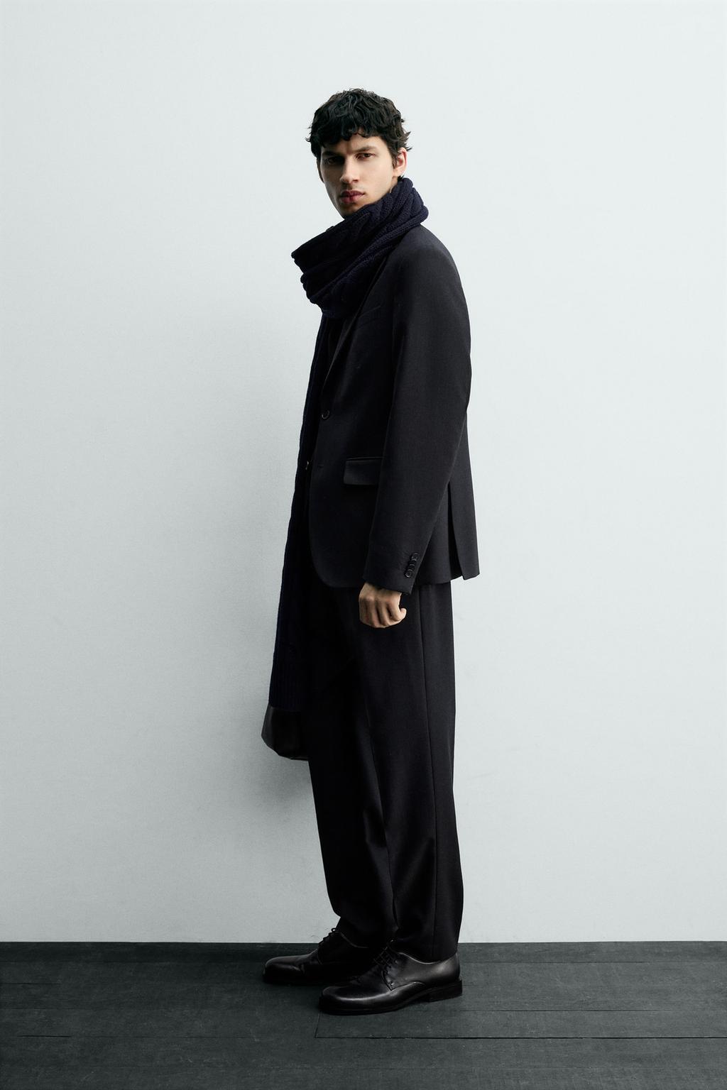 КОСТЮМНЫЕ БРЮКИ В ТОНКУЮ ПОЛОСКУ