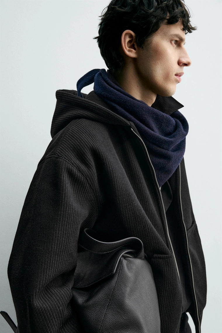 Толстовка с молнией и ребристым узором