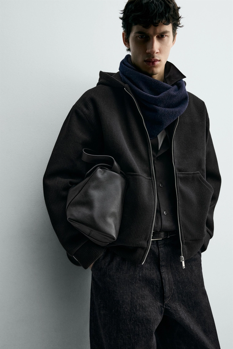 Толстовка с молнией и ребристым узором