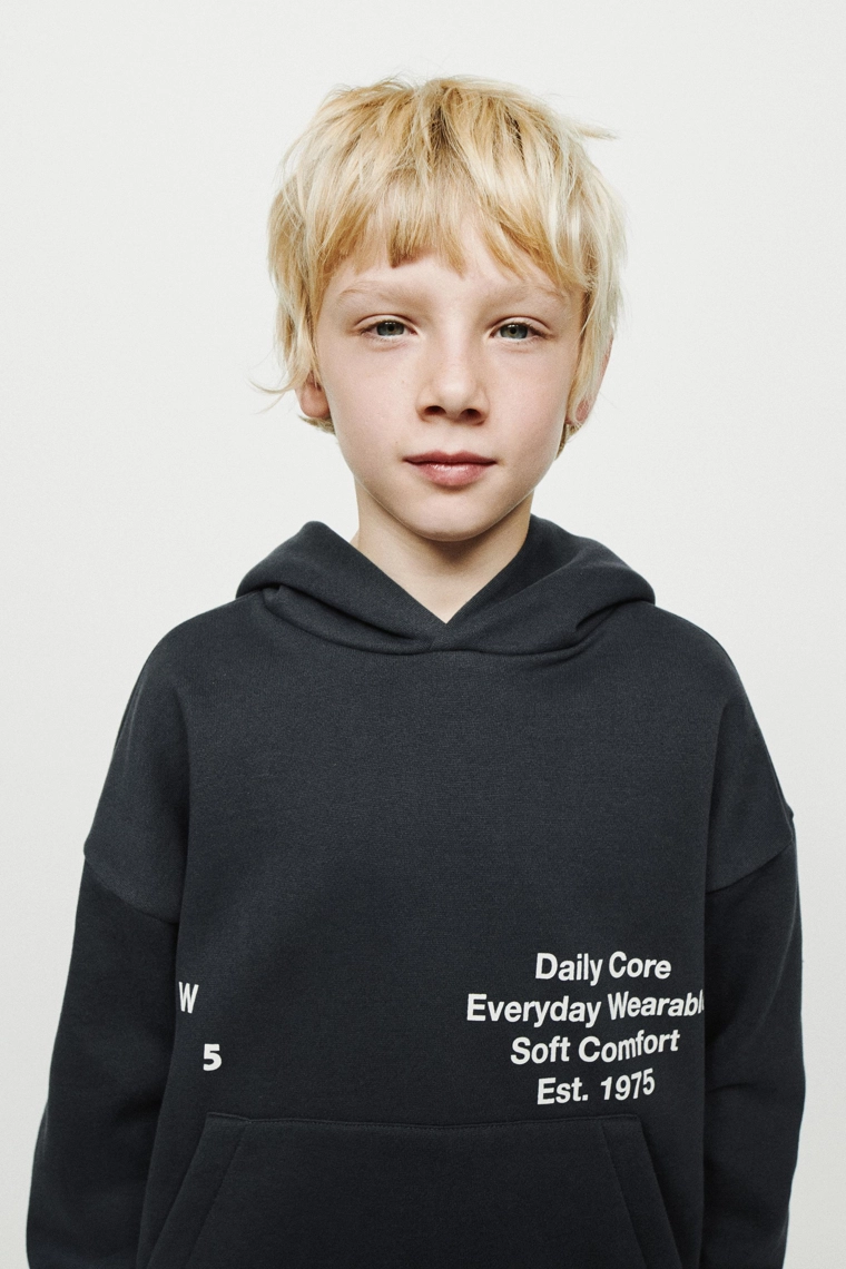 Худи с текстовым принтом