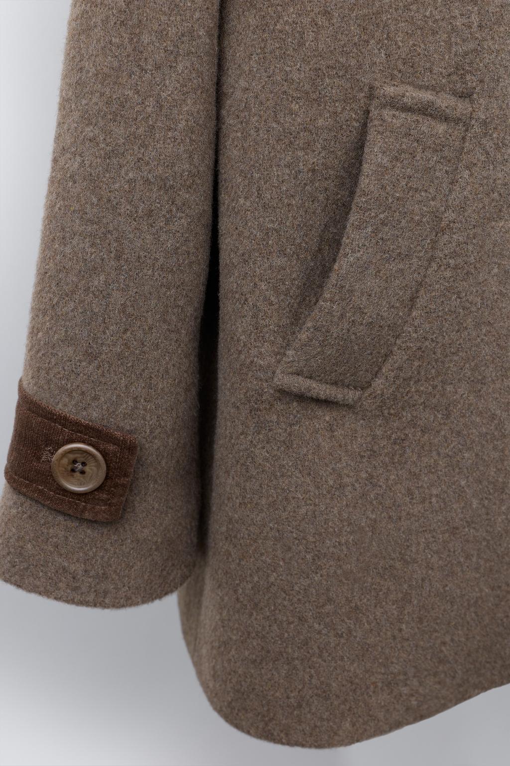 ПАЛЬТО ИЗ КОНТРАСТНОГО ВЕЛЬВЕТА С ШЕРСТЬЮ