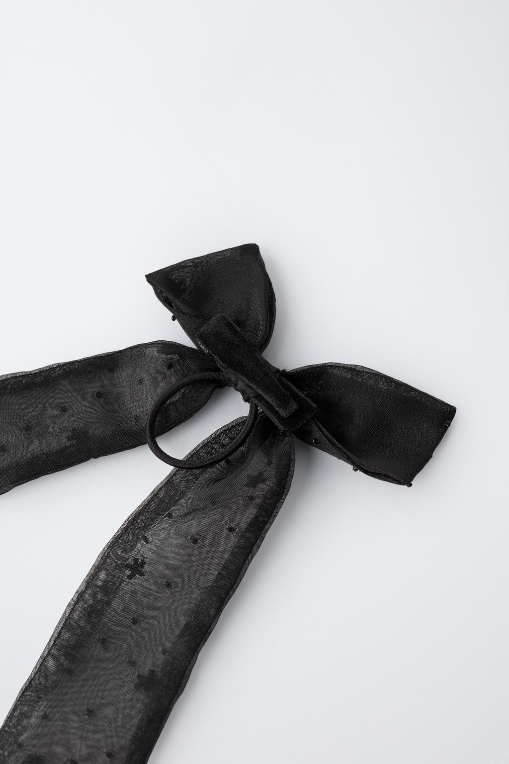 Ободок-заколка с атласным бантом и бисером