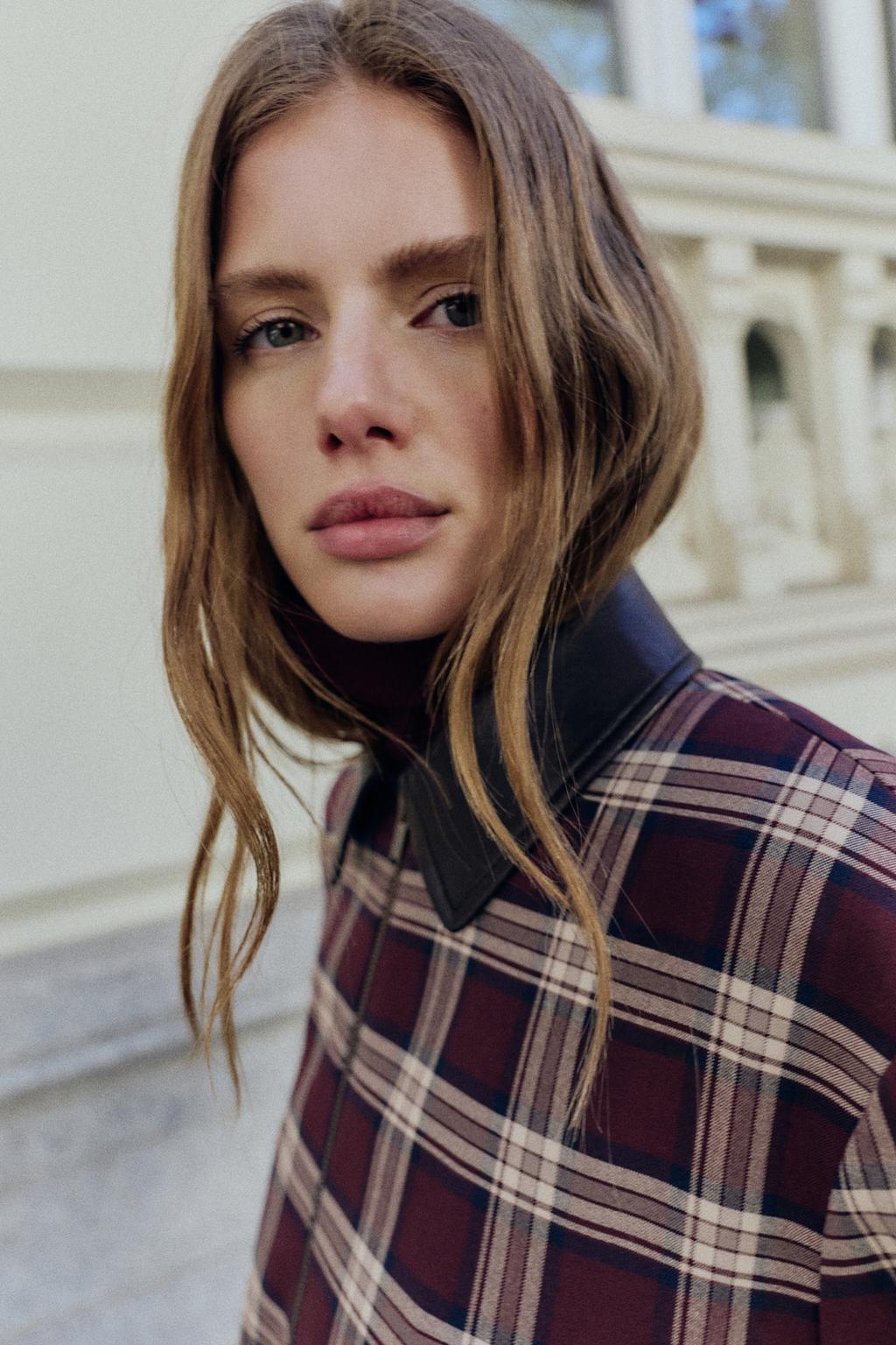 БОМБЕР В КЛЕТКУ С ЛАЦКАНАМИ И ЭФФЕКТОМ КОЖИ