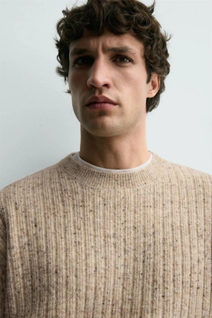 Свитер в рубчик с пуговицами- Заказать в России