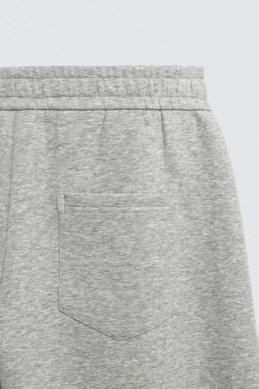 ДЖОГГЕРЫ С ДЕКОРАТИВНЫМИ ШВАМИ