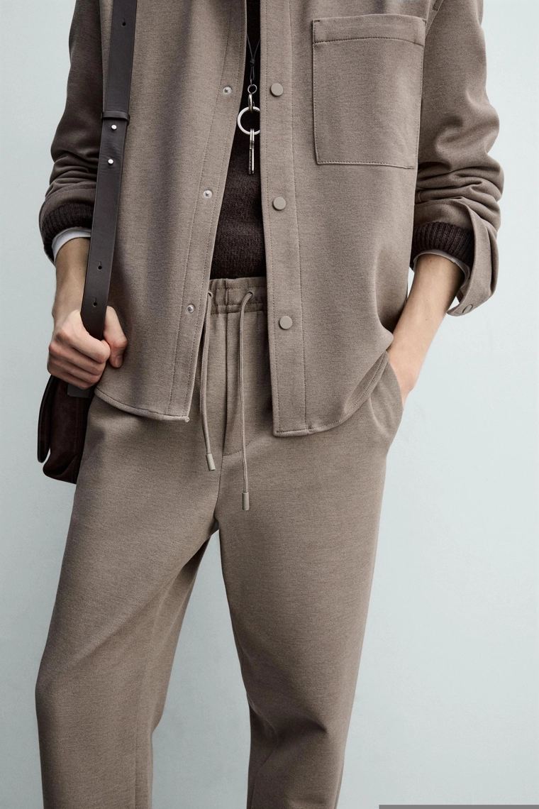 Брюки с комфортной резинкой и безжелезной отделкой