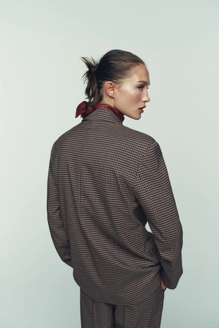 Двубортный блейзер оверсайз в клетку- Заказать в России