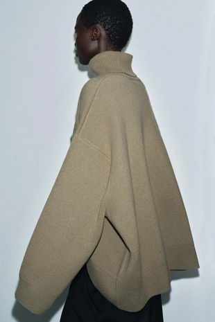 Свитер оверсайз из 95% шерсти- Заказать в России