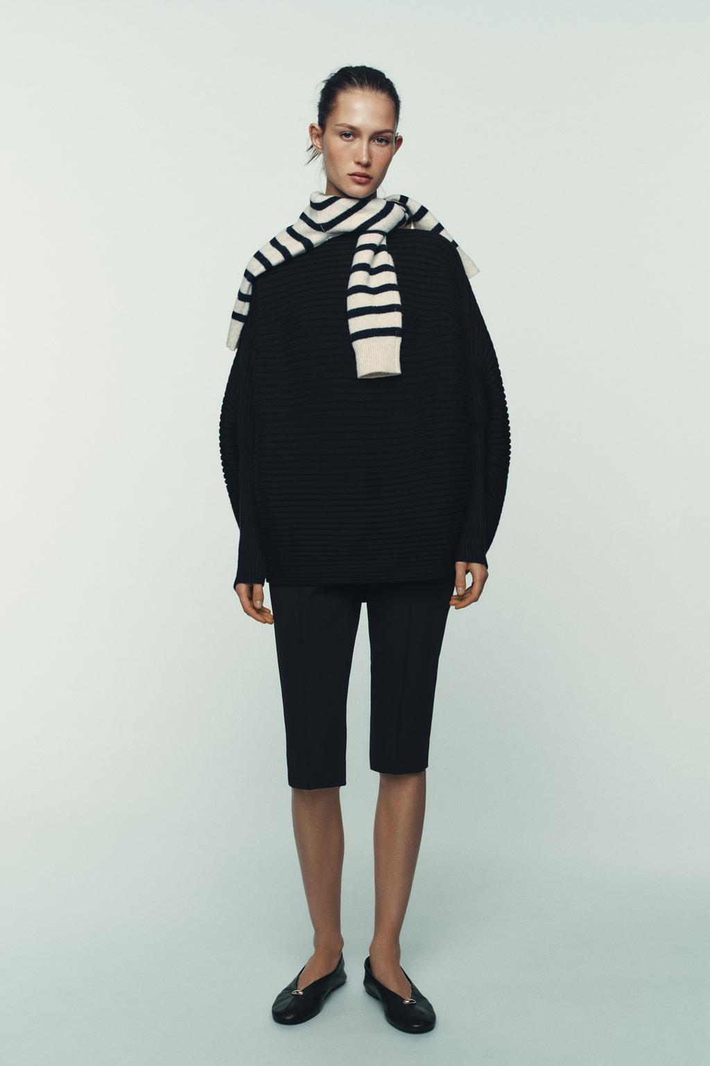 ОБЪЕМНЫЙ СВИТЕР РЕЛЬЕФНОЙ ВЯЗКИ