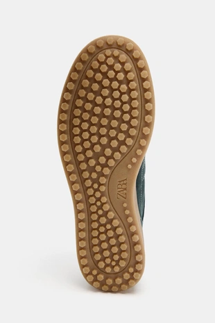 Контрастные спортивные туфли- Заказать в России