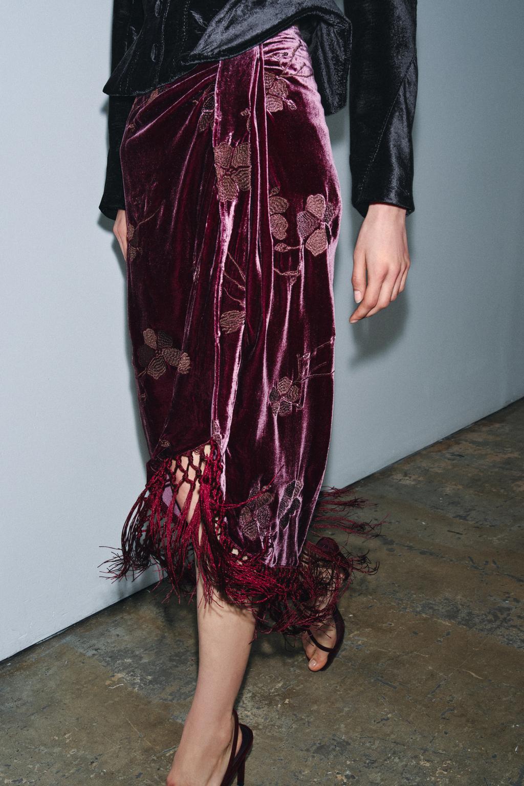 БАРХАТНАЯ ЮБКА-ПАРЕО С ЦВЕТОЧНОЙ ВЫШИВКОЙ