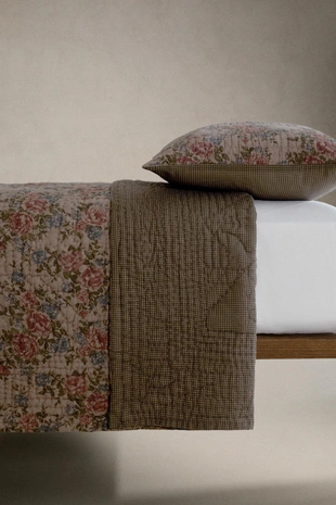 Реверсивное одеяло с цветочным узором- Заказать в России