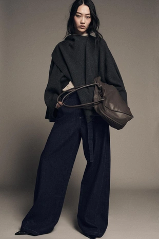 Трикотажная накидка с шарфом- Заказать в России