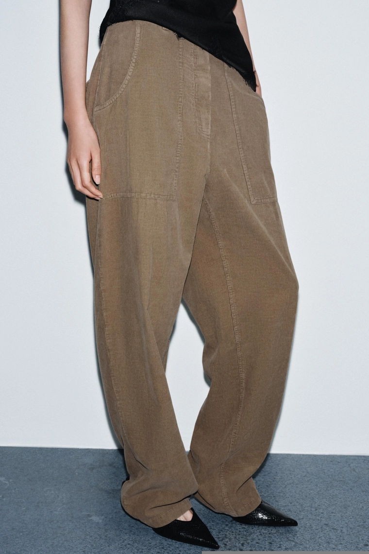 Брюки прямого кроя из бархата с карманами