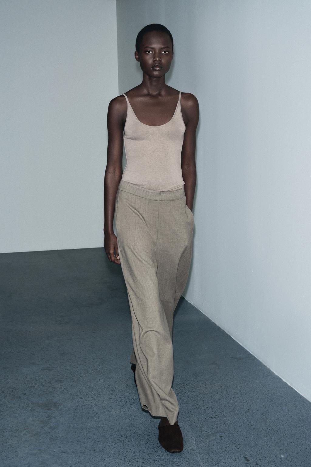 МАЙКА НА БРЕТЕЛЯХ