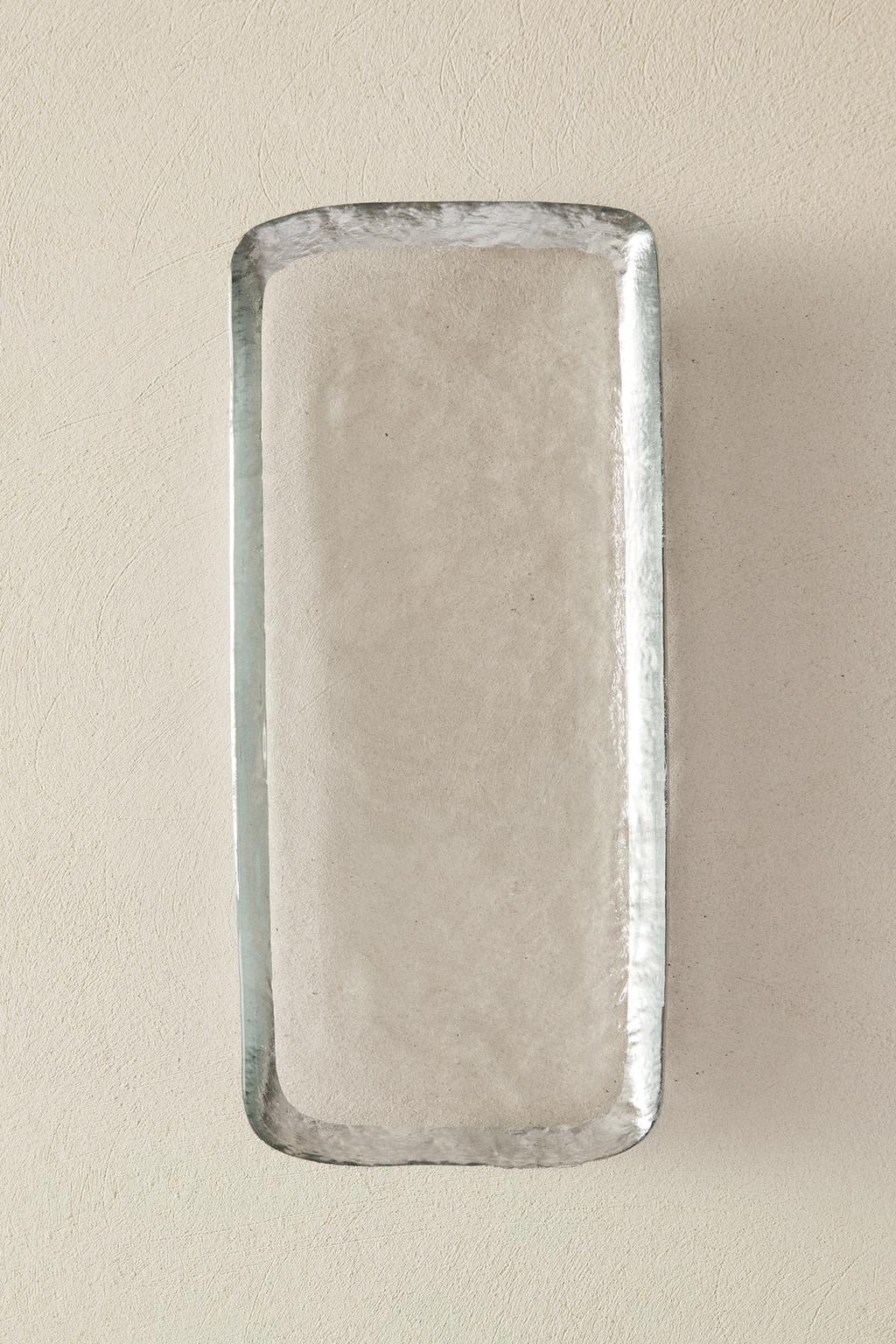 Прямоугольная ваза для подачи из стекла с серебряным ободом