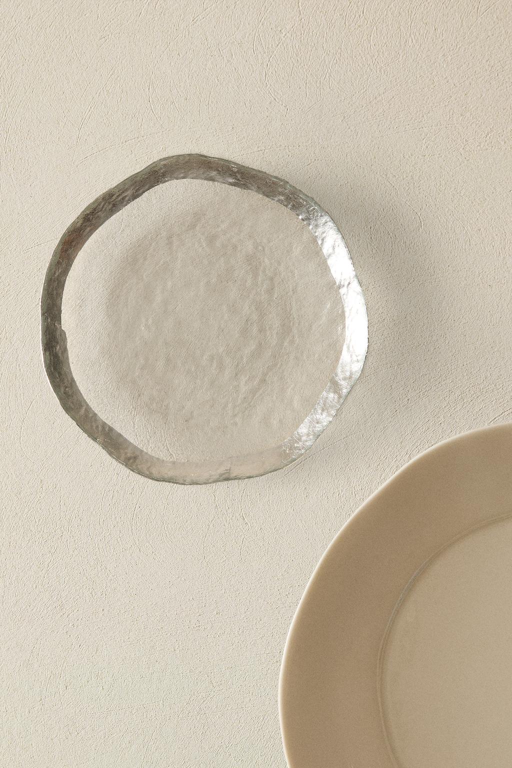 Тарелка боковая со стеклянным рельефом и серебряным краем