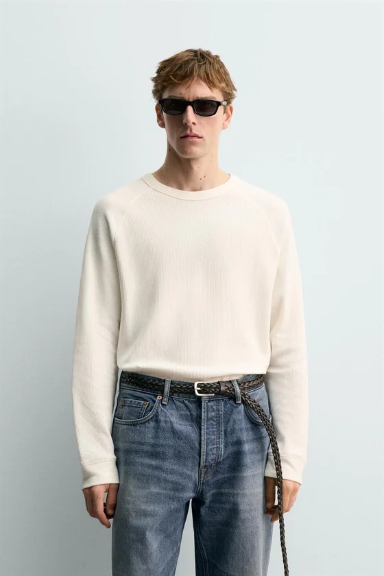 ФУТБОЛКА ИЗ РЕЛЬЕФНОЙ ТКАНИ Zara «Aaron Levine»