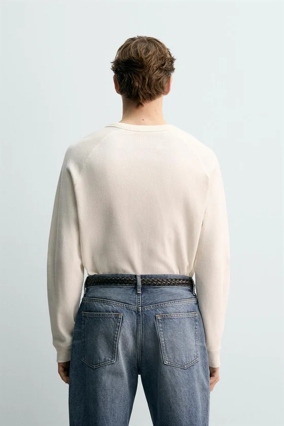 ФУТБОЛКА ИЗ РЕЛЬЕФНОЙ ТКАНИ Zara «Aaron Levine»