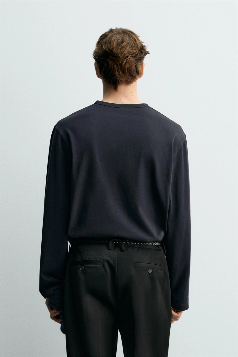 Футболка с карманом и длинным рукавом aaron levine x zara