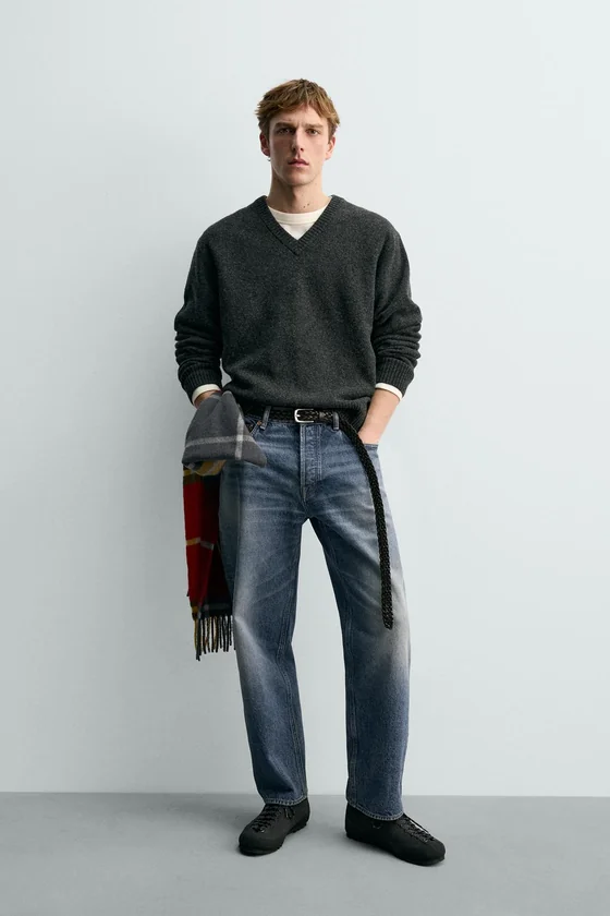 ШЕРСТЯНОЙ СВИТЕР С V-ОБРАЗНЫМ ВЫРЕЗОМ Zara «Aaron Levine»