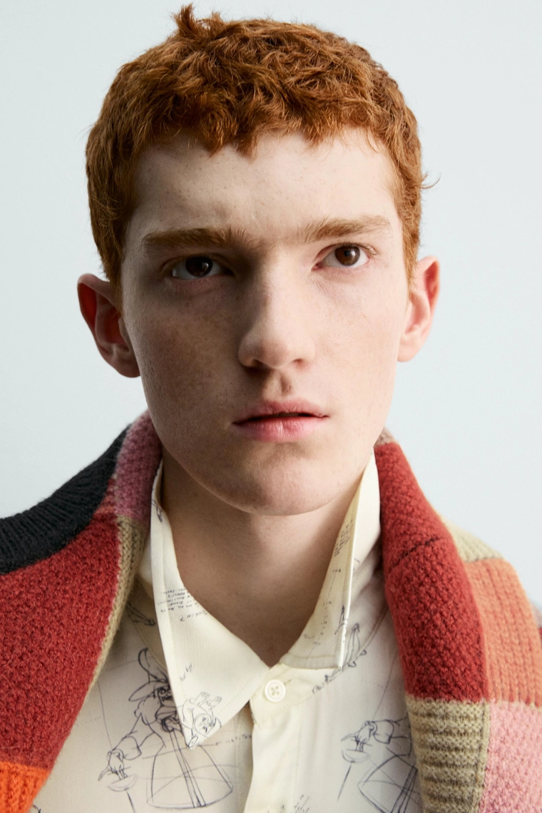 Рубашка с персонажами peter pan (шелк - вискоза) harry lambert для zara