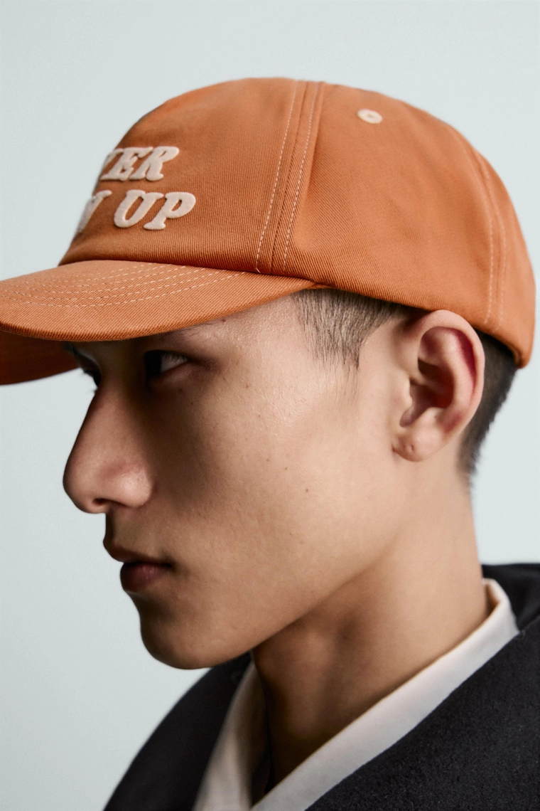 Кепка с текстовым принтом peter pan harry lambert для zara x disney