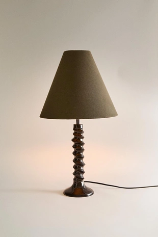 Настольная лампа с рельефным дизайном- Заказать в России