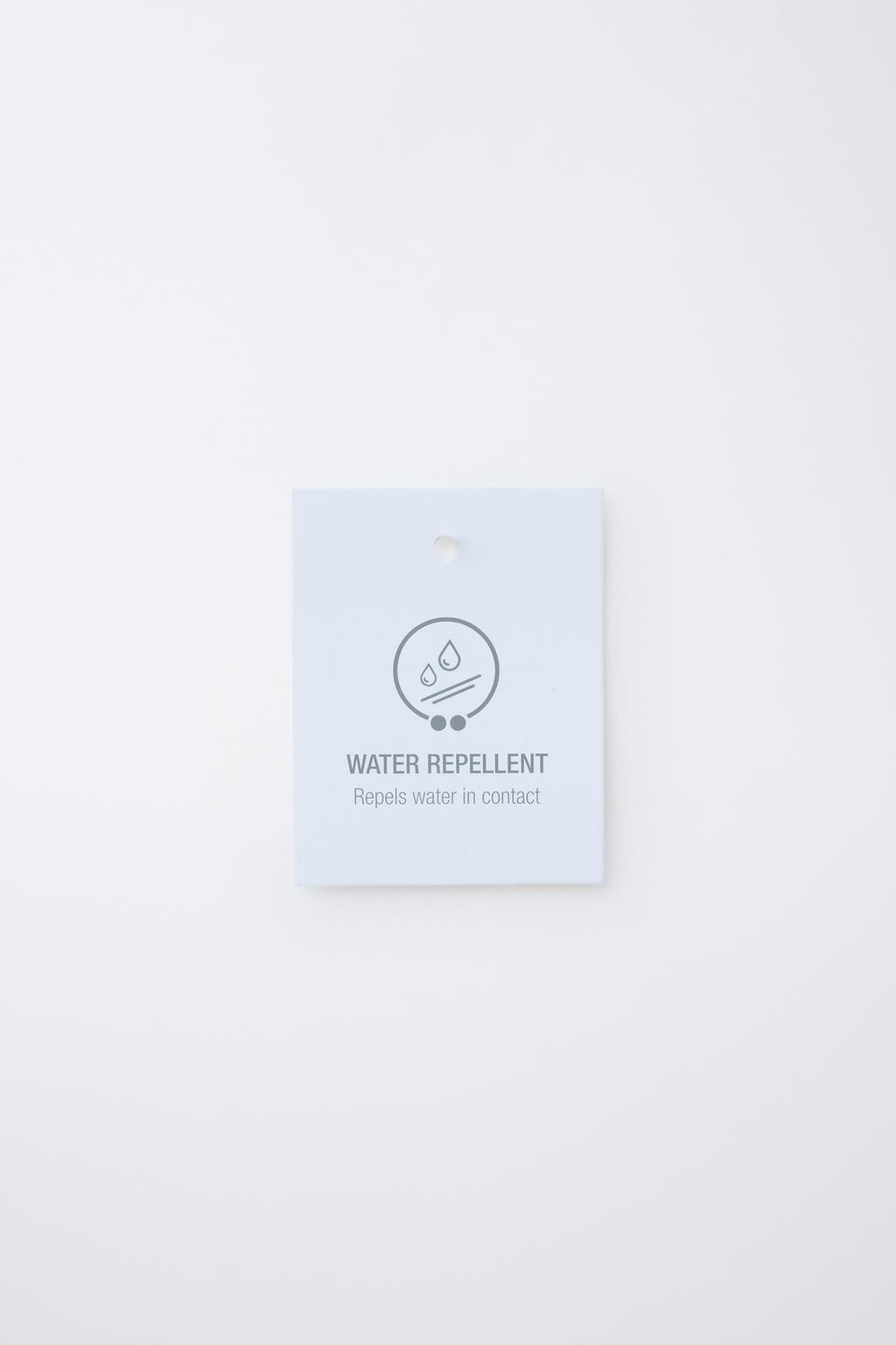 СТЕГАНОЕ ПАЛЬТО С НАШИВКОЙ WATER REPELLENT