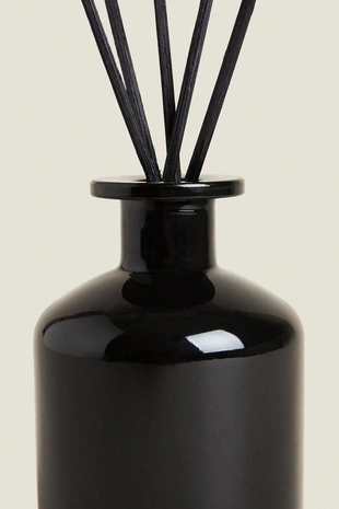 Освежитель воздуха с палочками (250 мл) CEDAR WOOD- Заказать в России