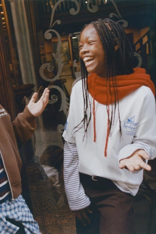 Футболка с принтом BONILLA A LA VISTA ® X ZARA- Заказать в России