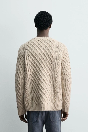 Свитер из 100% шерсти с узором «косы» и пряжи
