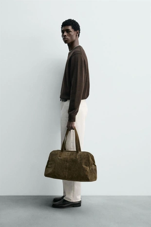 Легкий свитер из 100% шерсти