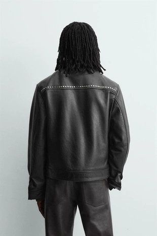 Кожаная куртка с заклепками- Заказать в России