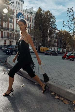 Длинные приталенные бермуды- Заказать в России