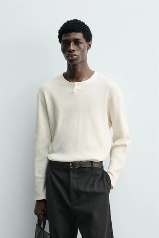 Футболка с воротником из ткани вафельного плетения- Заказать в России