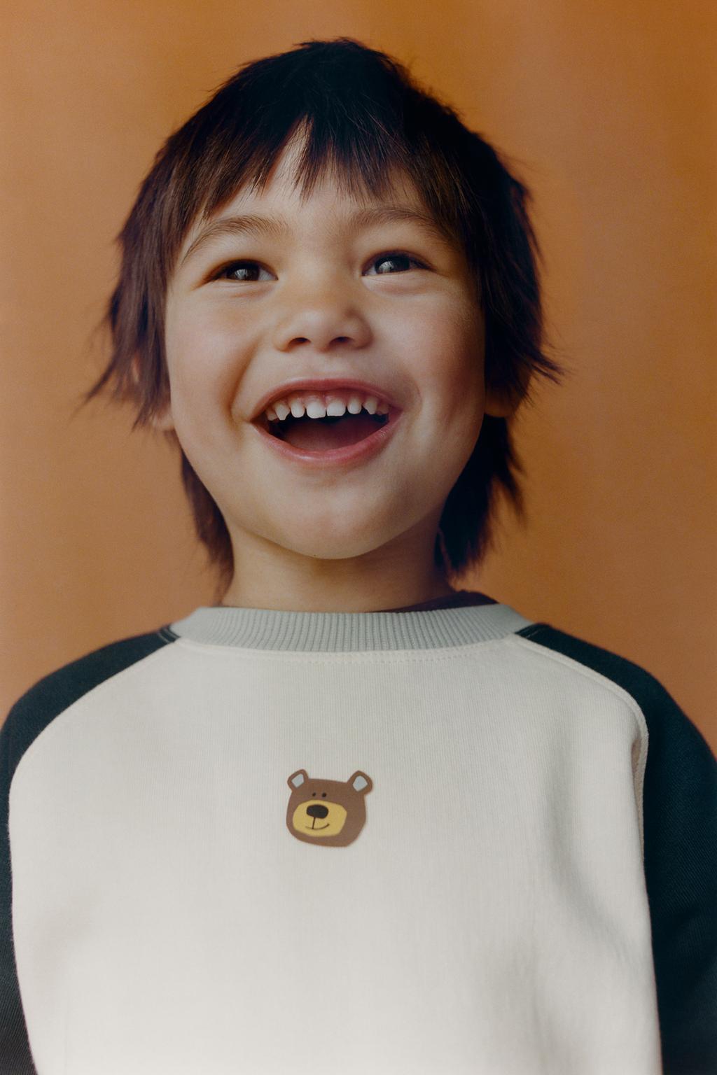 КОМПЛЕКТ ДЛЯ БЕГА: ТОЛСТОВКА И БРЮКИ-ДЖОГГЕРЫ COLOR BLOCK С МЕДВЕЖОНКОМ