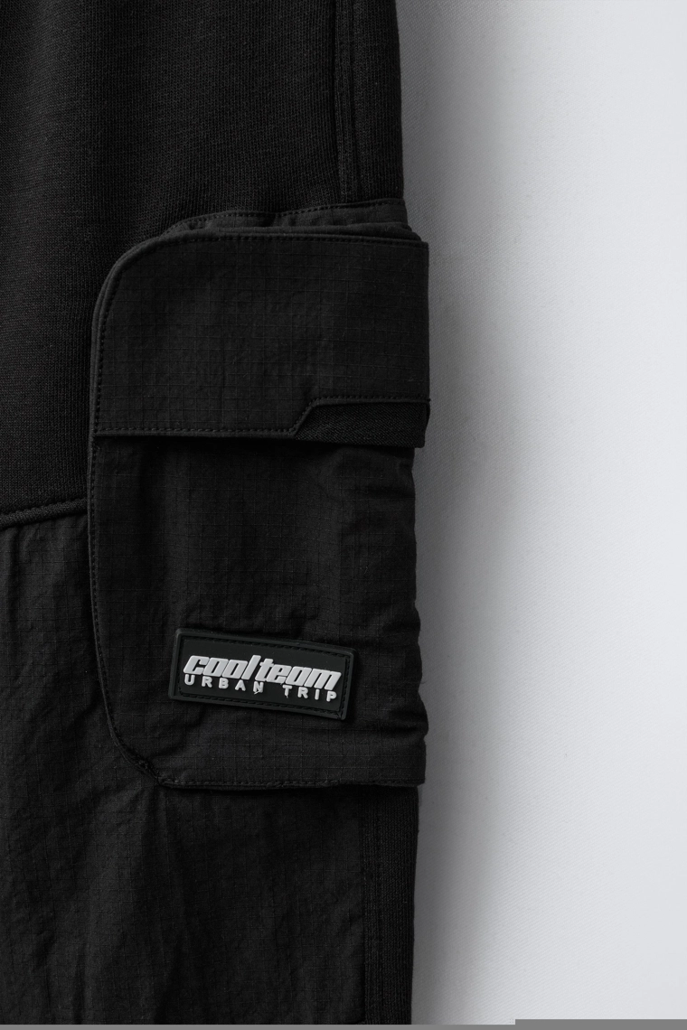 Брюки для бега с карманами на молнии