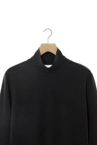 Футболка с воротником-стойкой- Заказать в России