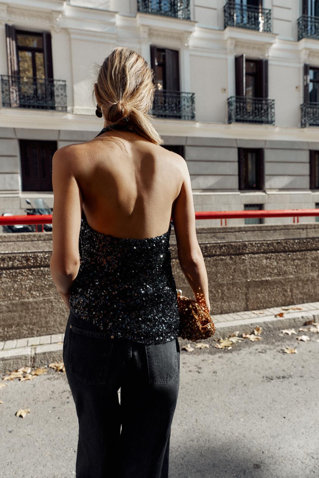 ТОП С ГОРЛОВИНОЙ ХАЛТЕР И ПАЙЕТКАМИ