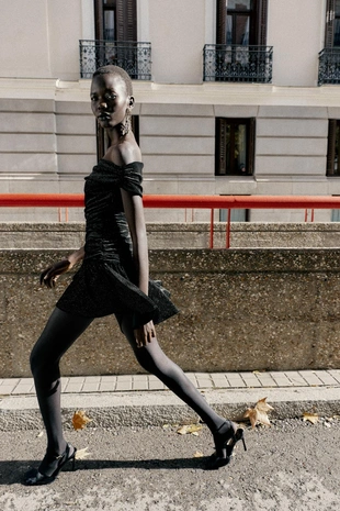 Бархатное мини-платье с блёстками- Заказать в России