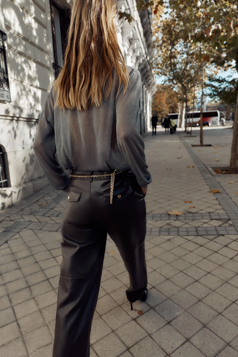 Оверсайзер из металлической нити