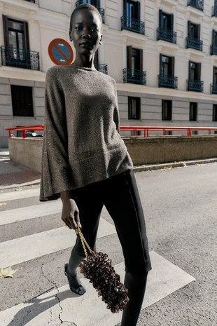 Вязаный свитер с пайетками- Заказать в России