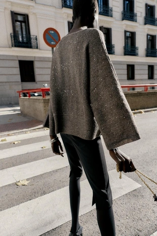 Вязаный свитер с пайетками- Заказать в России