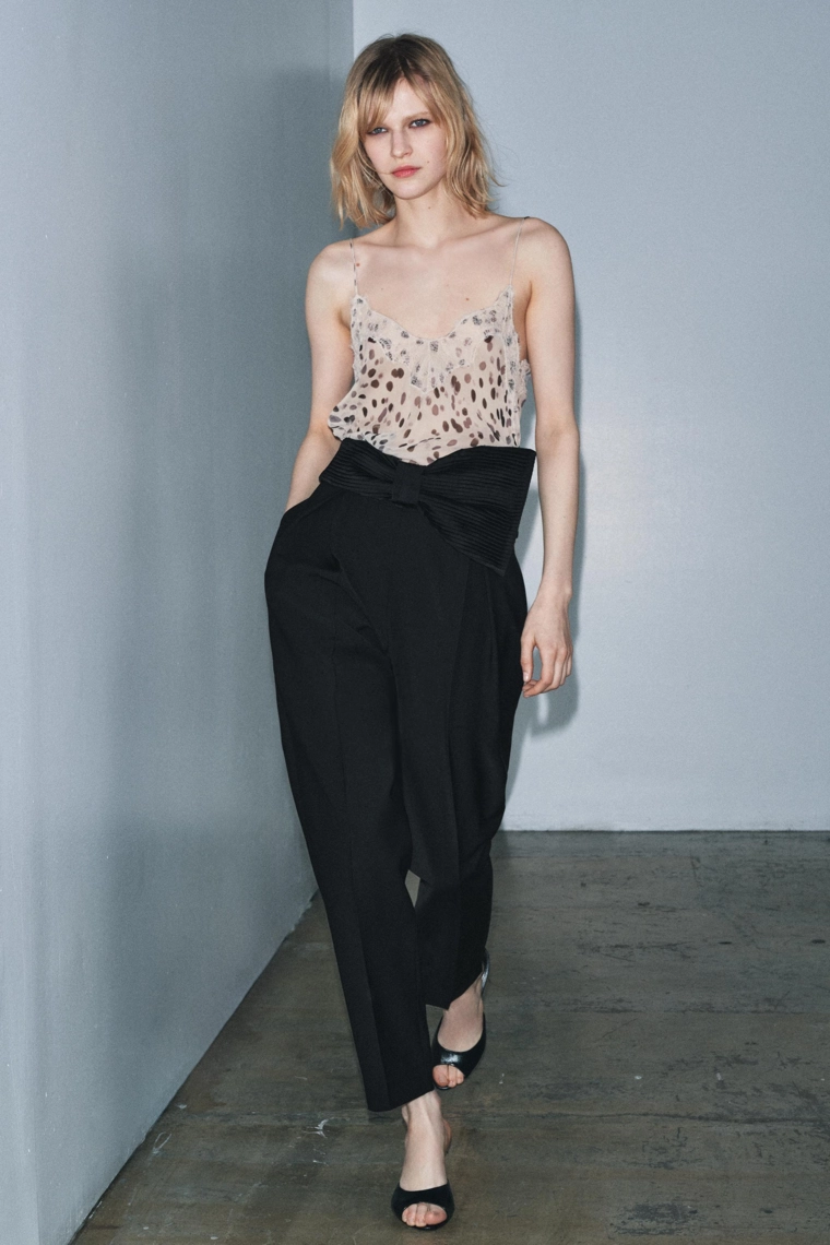 Брюки с поясом на завязке из ограниченной коллекции