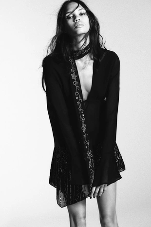 Рубашка из крепа с вышивкой и шарфом- Заказать в России