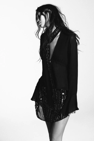 Рубашка из крепа с вышивкой и шарфом- Заказать в России