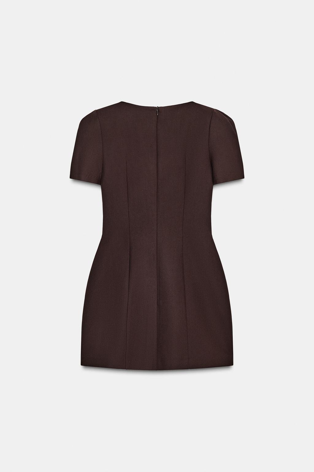 КОРОТКОЕ ПЛАТЬЕ СО СКЛАДКАМИ И КАРМАНАМИ